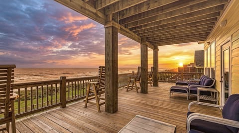 Beachfront|Hot Tub|Putt Putt|Fire Pit|Pet Friendly