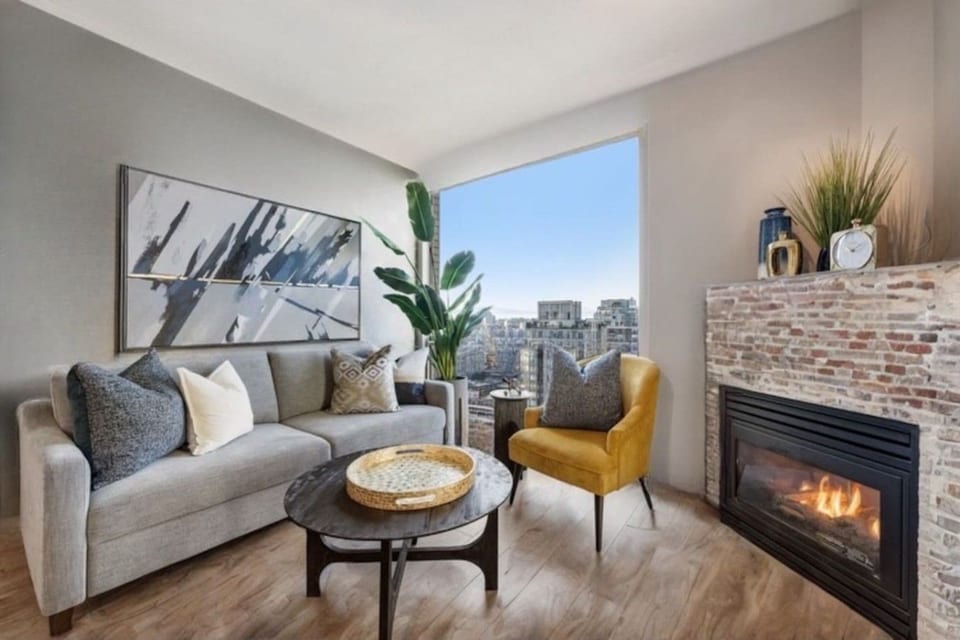 Yaletown Oasis | King Bed | 2BR+2BA | Parking - Vancouver