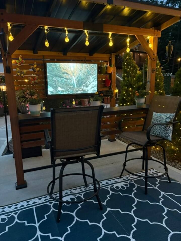 Kansas City Urban Oasis: Personal Resort