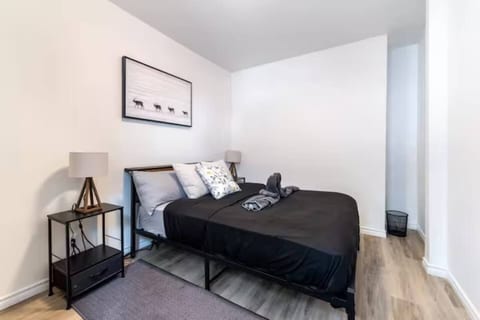 Cozy Luxury in the Plateau | 2BR + Terrace & BBQ
