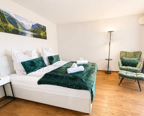 Suite 2 on the ground floor with balcony