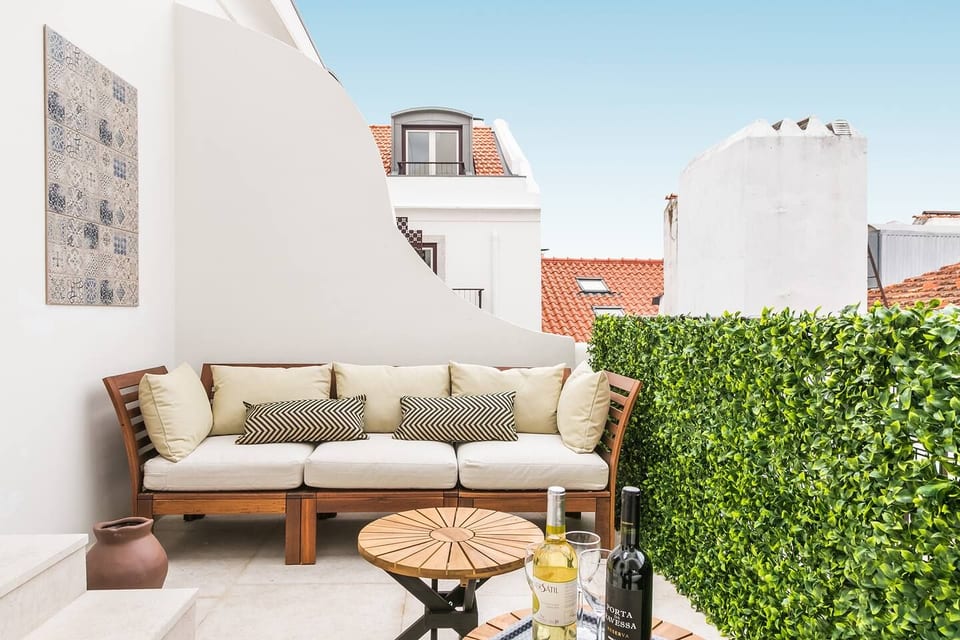 Designer Penthouse   Sun Terrace   Cathedral Views - Lisbon