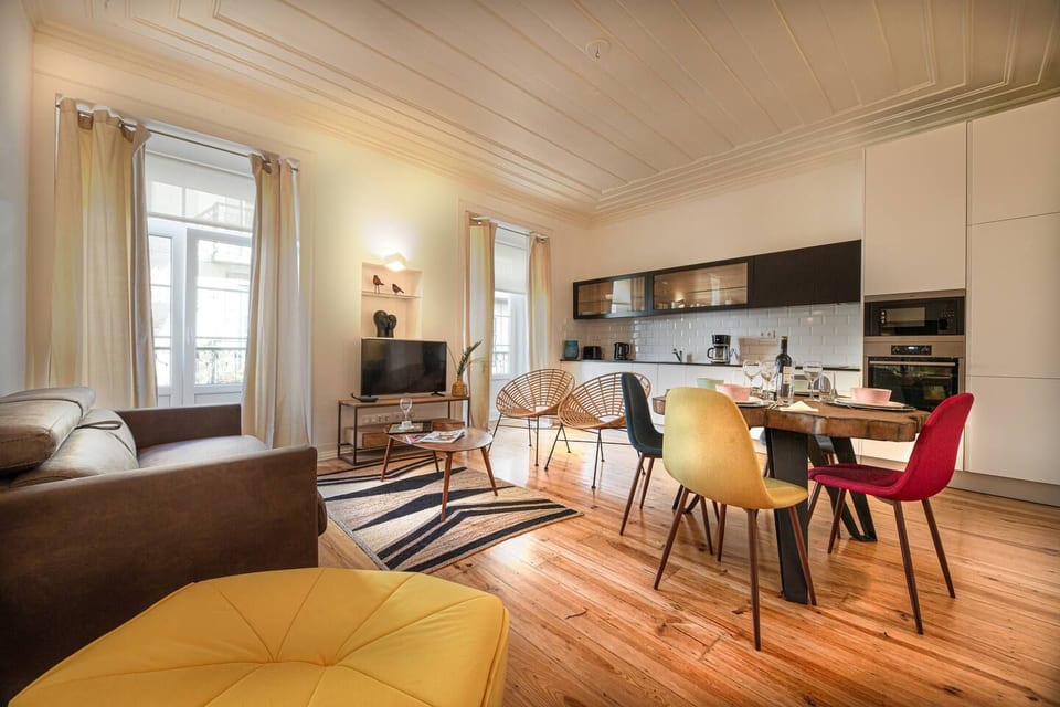 The Grand Rose Luxury 4-BDR/ Dual Living Spaces - Lisbon