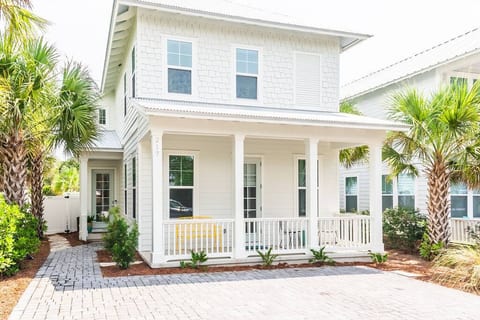PCB Beach House w/ Private Salt Pool