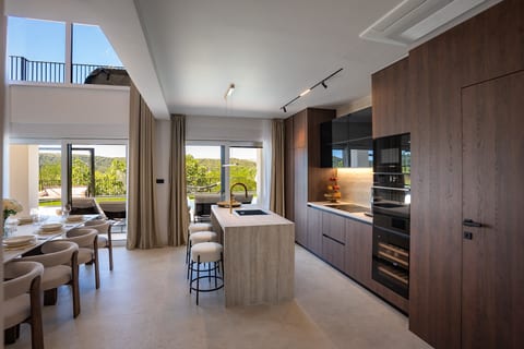 Villa Loparia - Unit 378714-13
