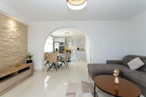 Villa Zrilic with Private Pool - Unit 378887-13