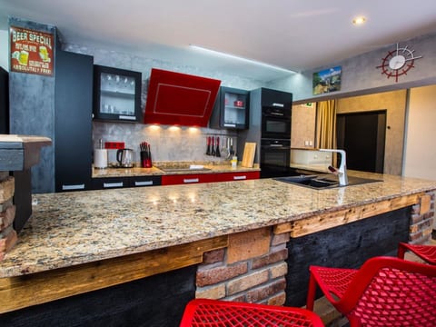 Kitchen / Dining Room