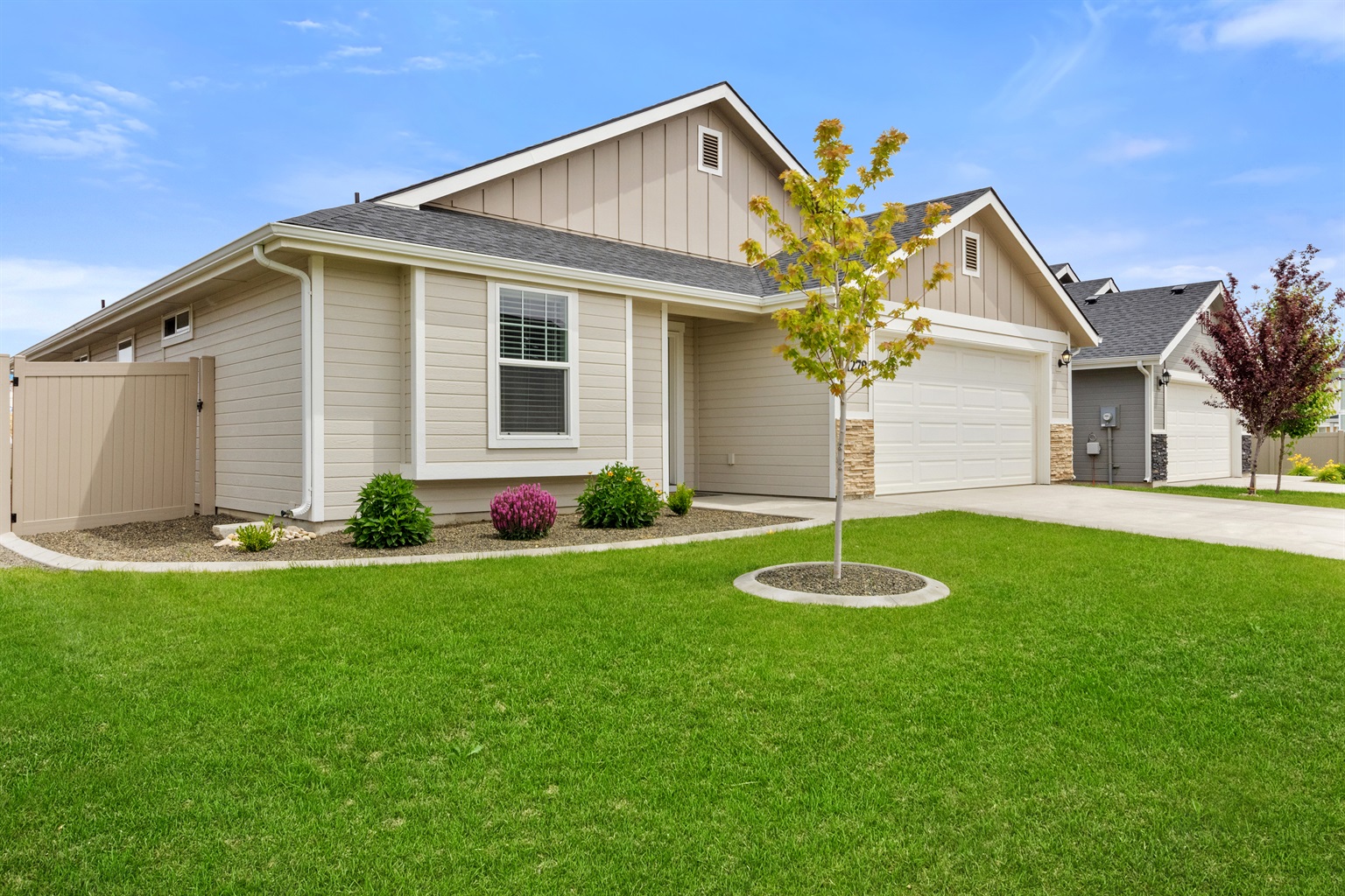 cool-and-calming-designer-home-in-nampa/