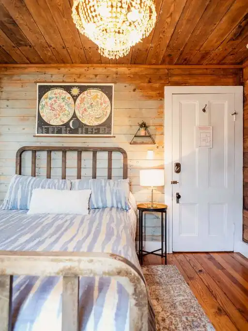 Spacious Retreat Near Woodstock - Willow Spacious Retreat Near Woodstock - Willow