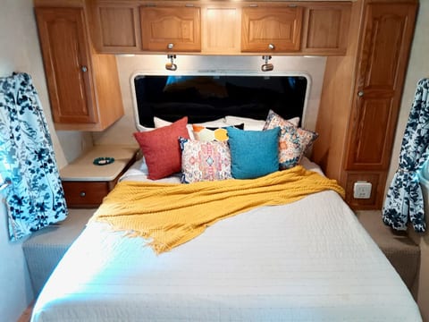 Wildcat Knob RV at Honeysuckle Spring
