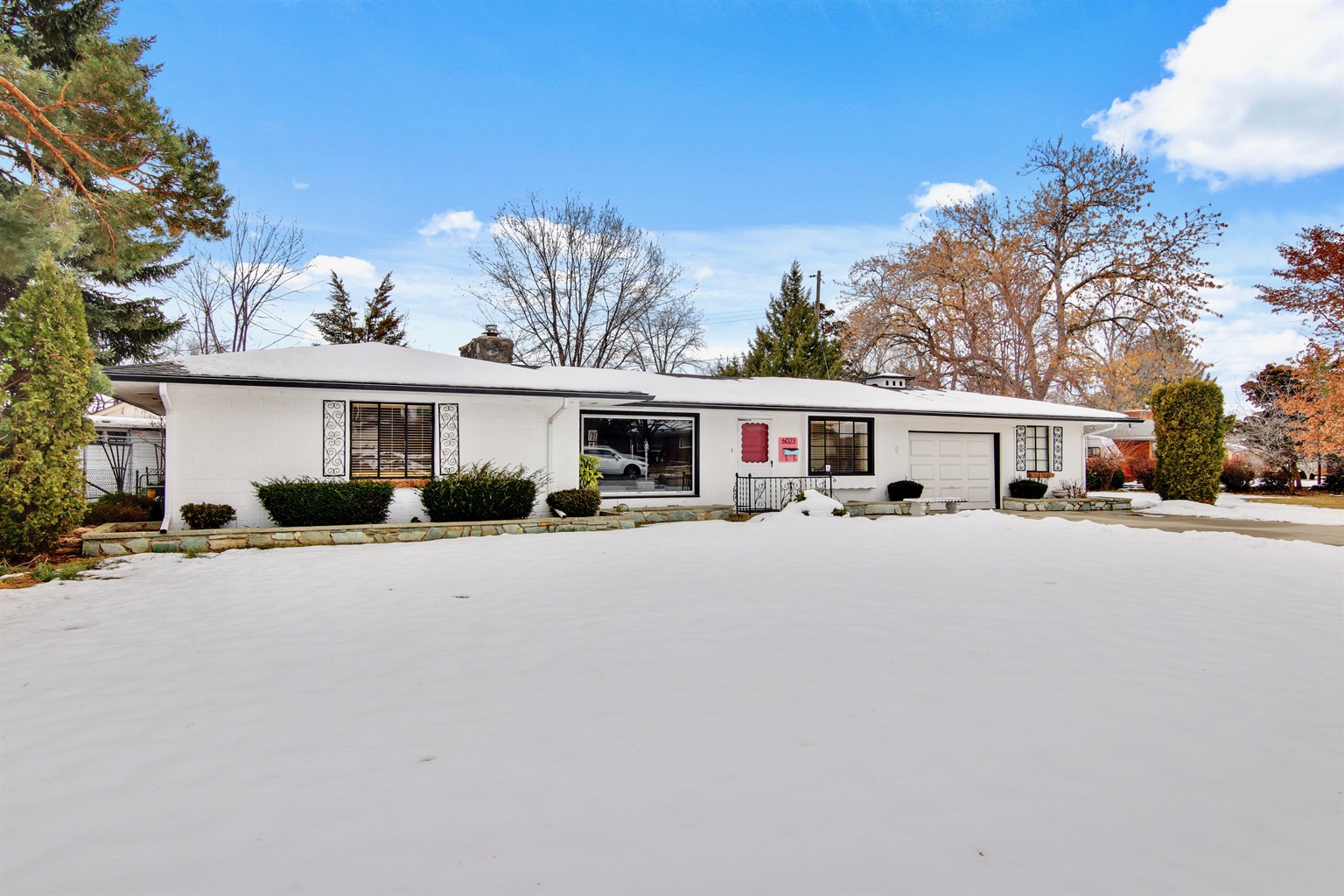 feeling-groovy-vintage-1960's-home-in-boise-bench-3-bed3-bath/