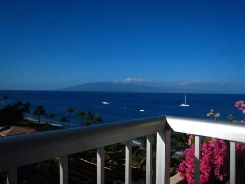View of Island of Lanai from Whaler 1063