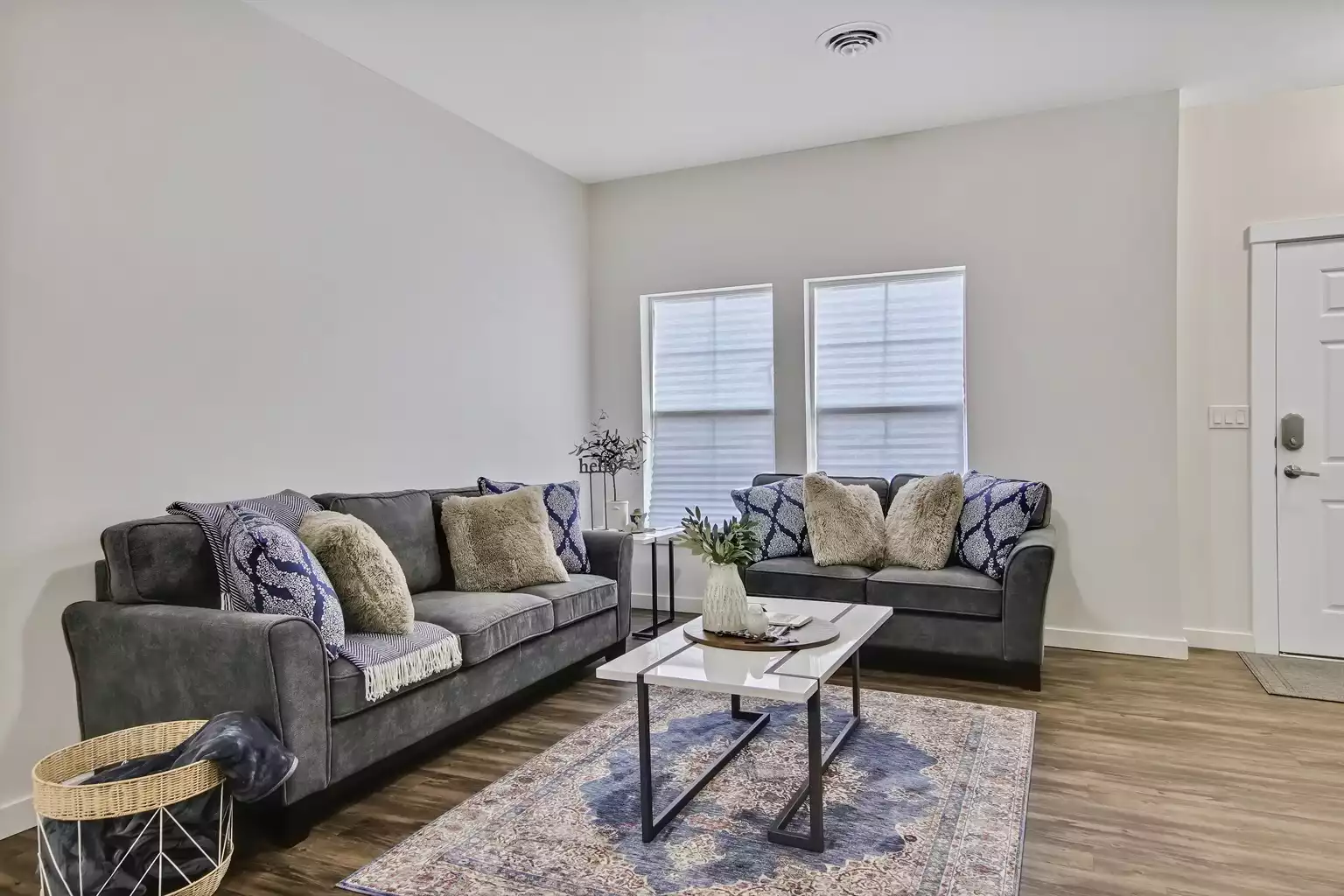 charming-centrally-located-boise-meridian-townhome/