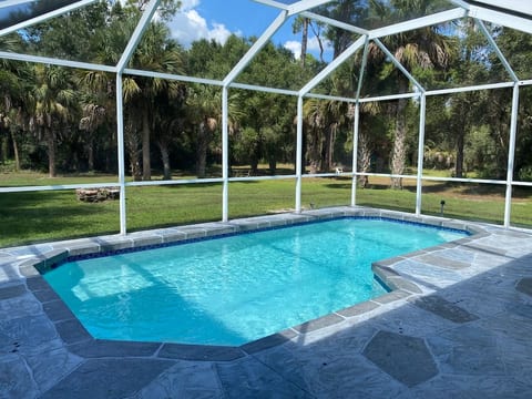 2+ Acres 3BR/2BA 2200 Sq.ft Salt Heated Pool