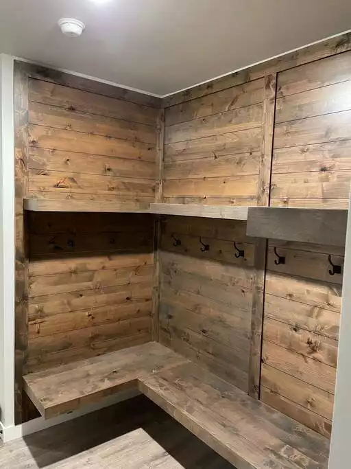 Mud room to hang your coat and dry your ski gear. - Adventure Awaits w/private Hot Tub. - Hideout