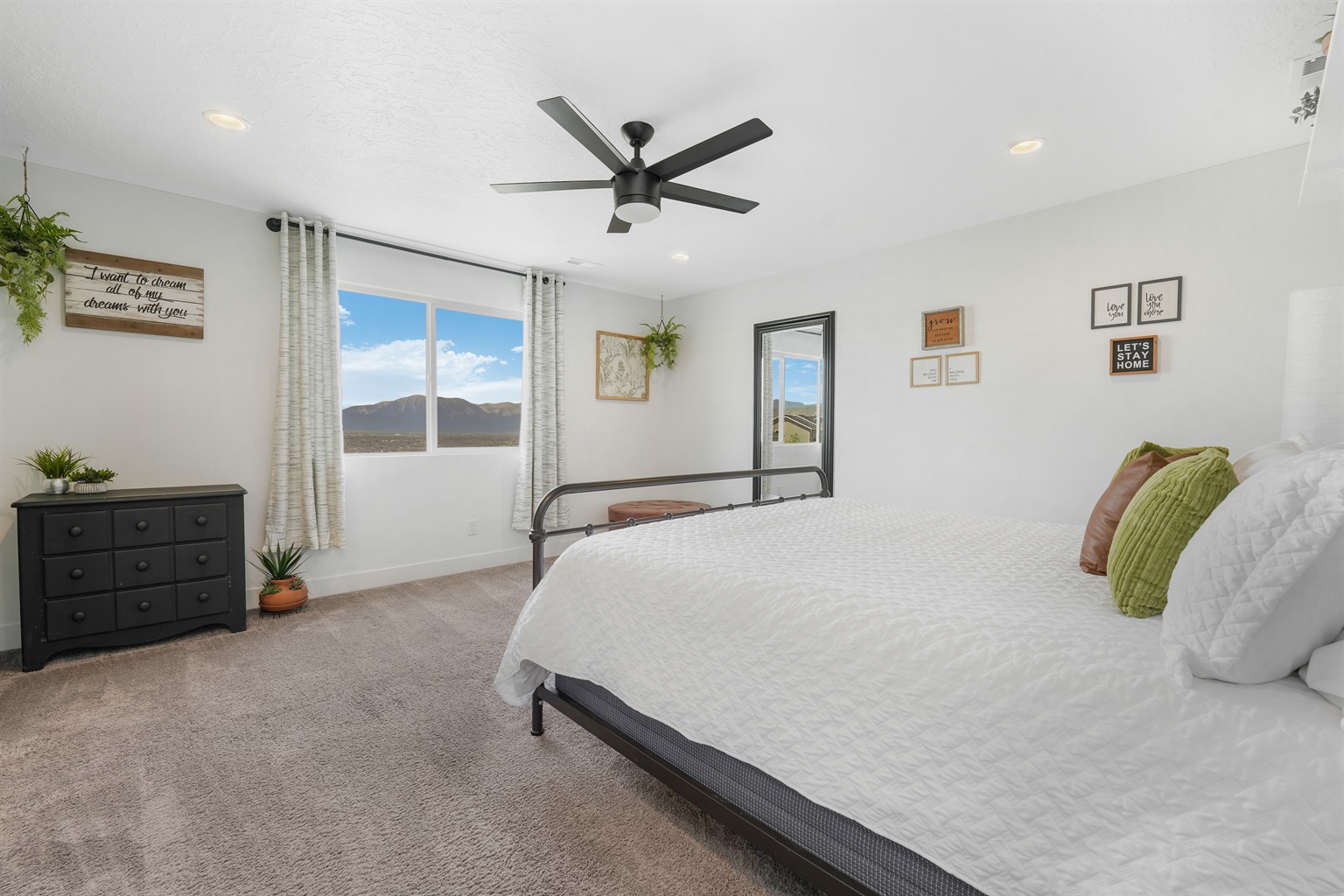 Luxury in Saratoga Springs | View of Utah Lake and Wasatch mts - Saratoga Springs