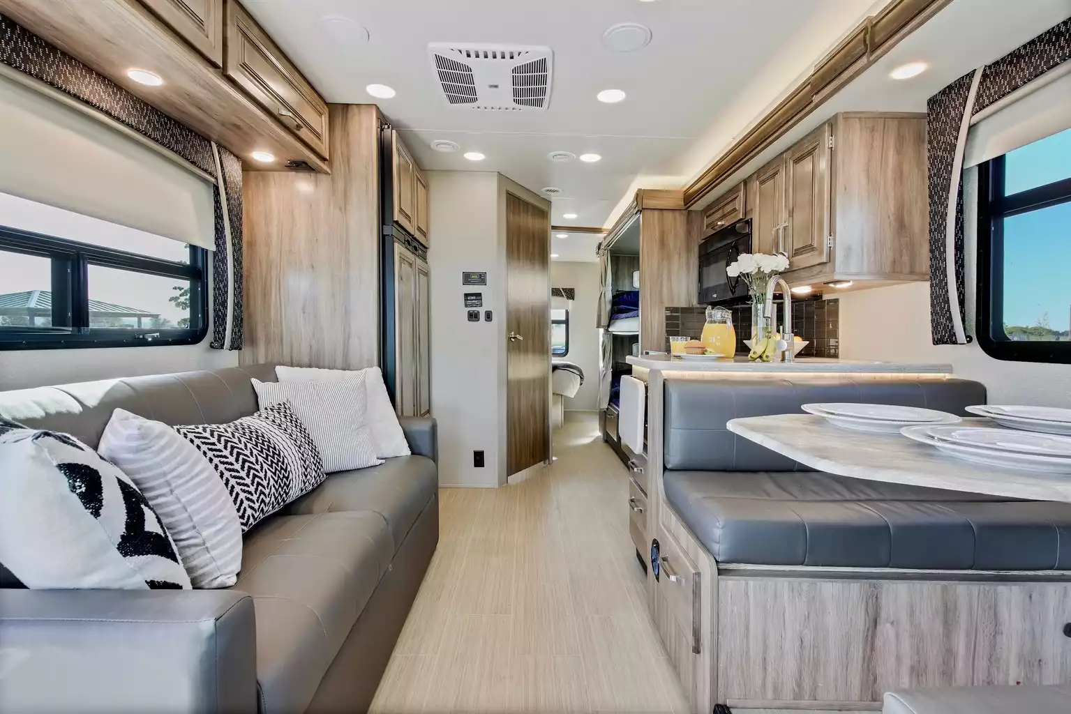 jayco-greyhawk-31fp-prestiege-package-(bunks)/