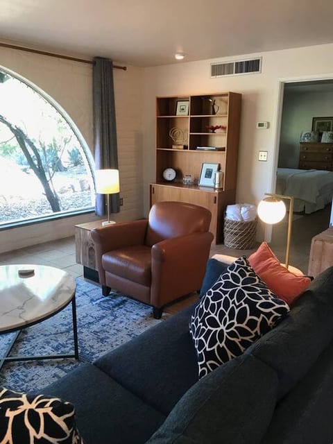 Casa Serenity-Centrally Located 1 BR-Foothills