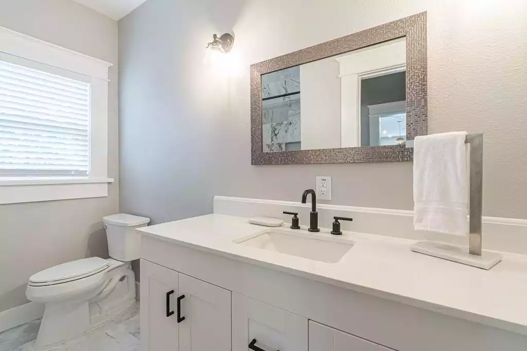 Stunning downtown Lavaca home by Convention Center