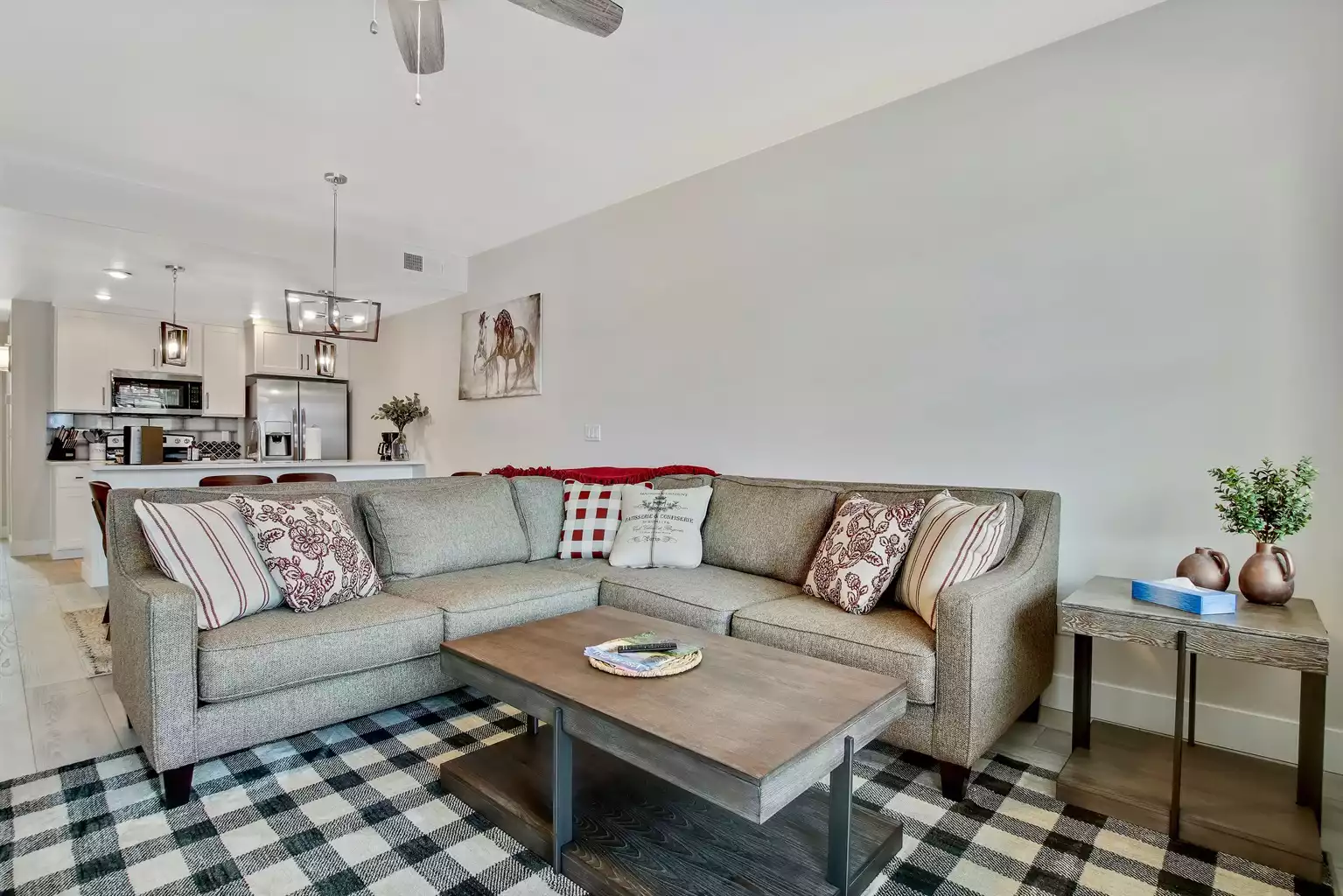 alluring-farmhouse-styled-town-home-close-to-payette-lake/