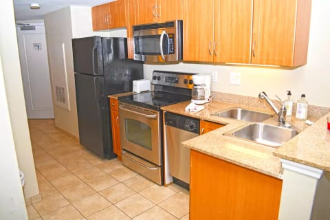 Fully equipped kitchen