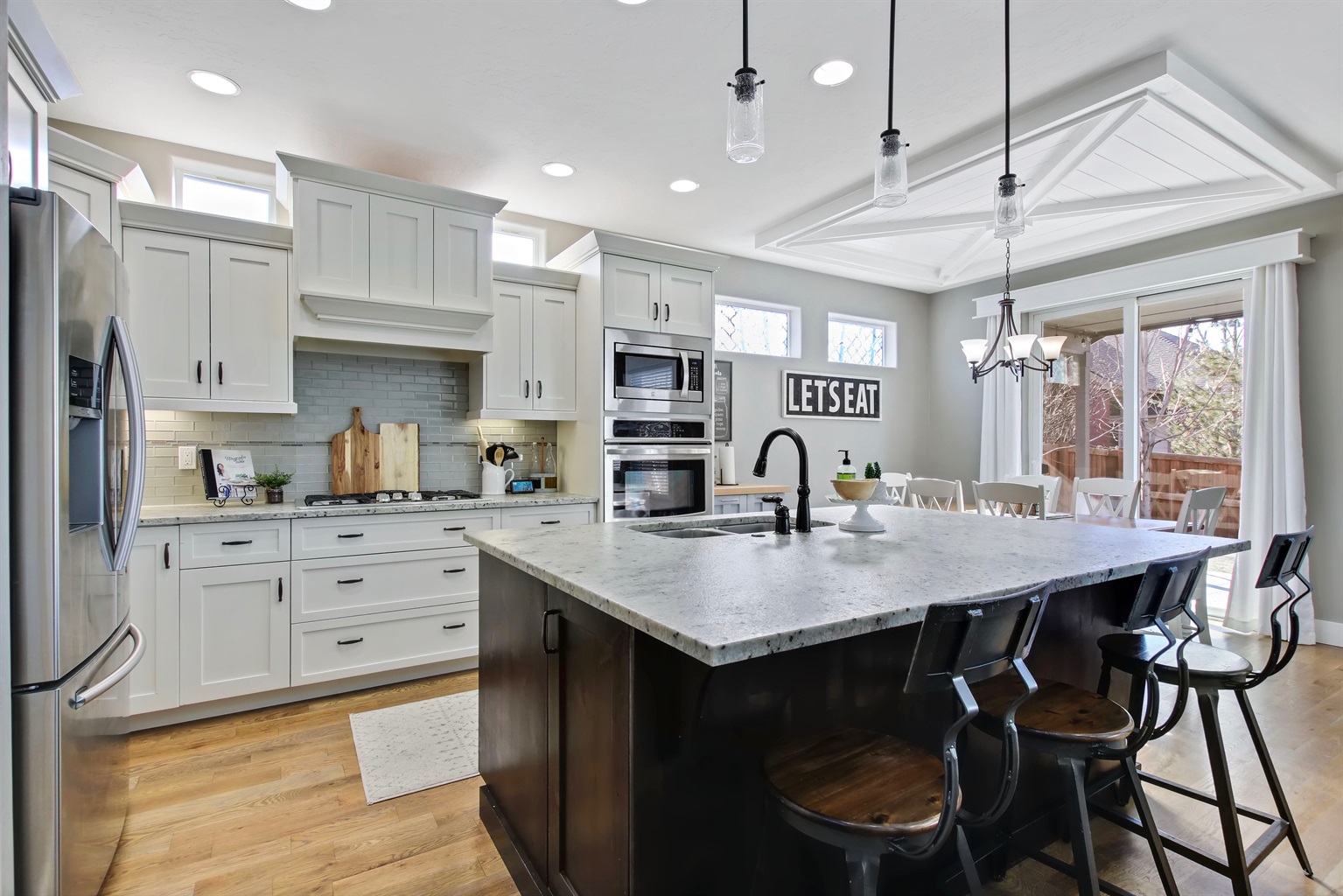 large-modern-6-bedroom-farmhouse-with-custom-theater-in-meridian/