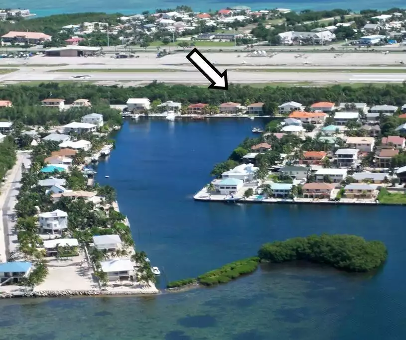 waterfront-home-incredible-view-37-dock-kayak/