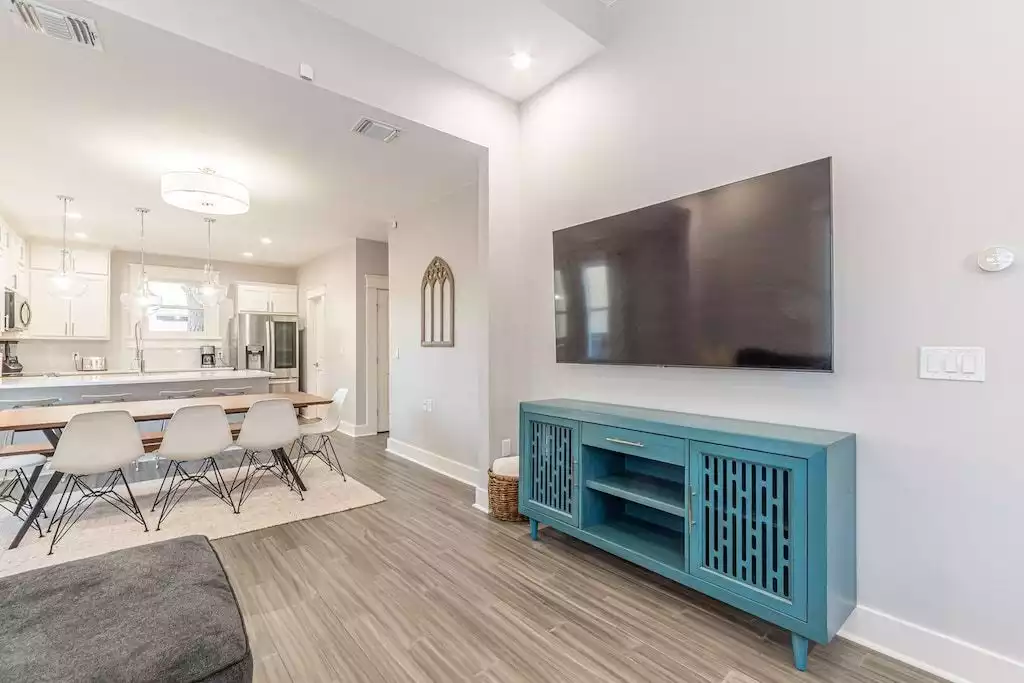 Modern Downtown retreat by the Convention Center