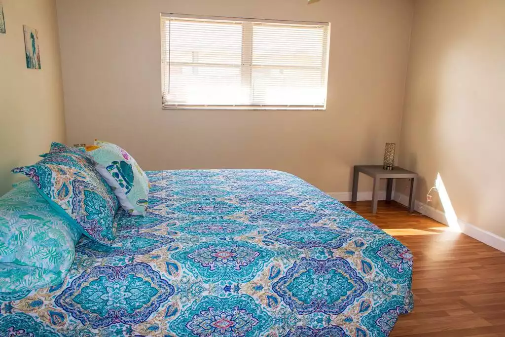 beachside-getaway-fenced-area-walk-bike-to-beach/