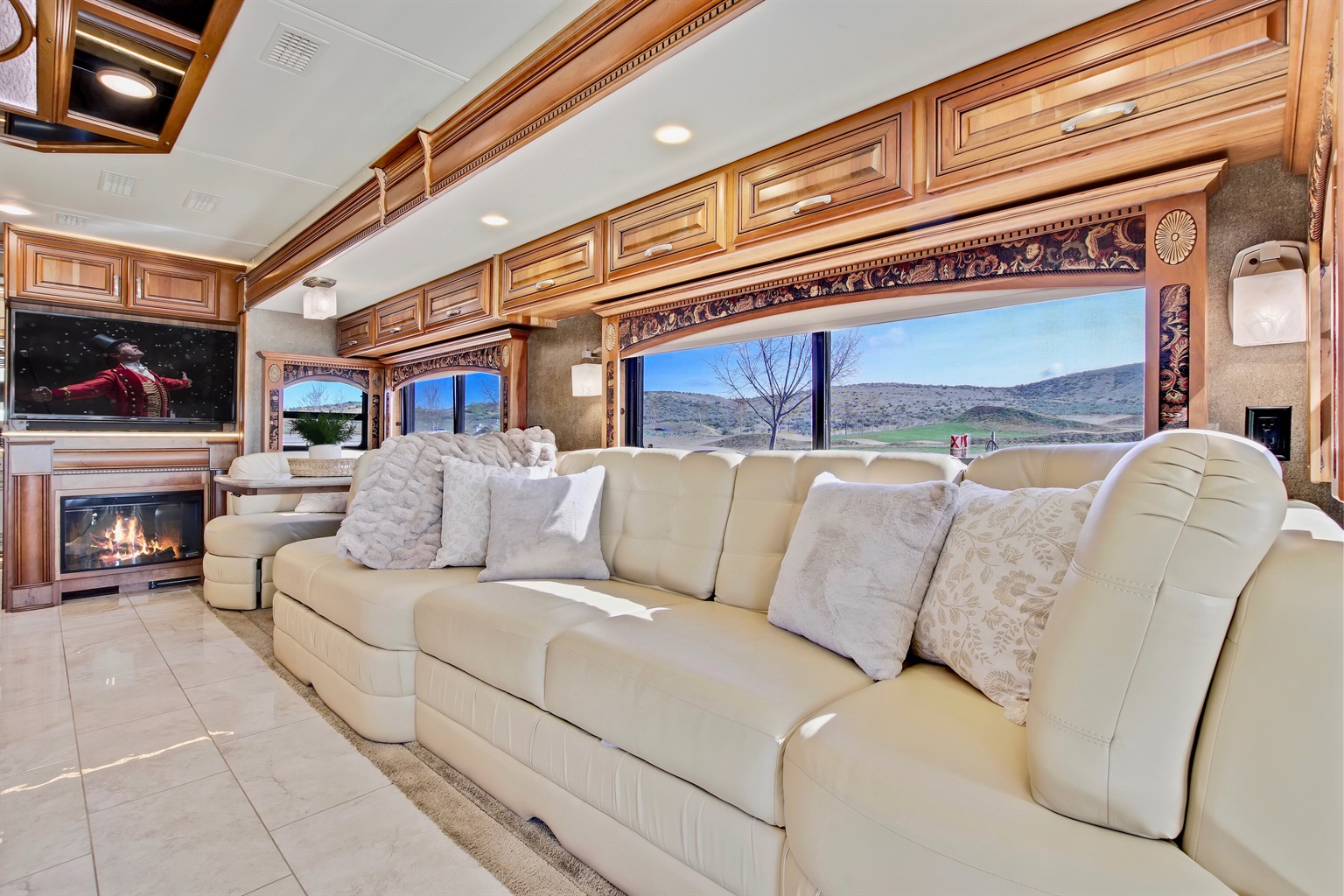 entegra-anthem-luxury-diesel-powered-motorhome/