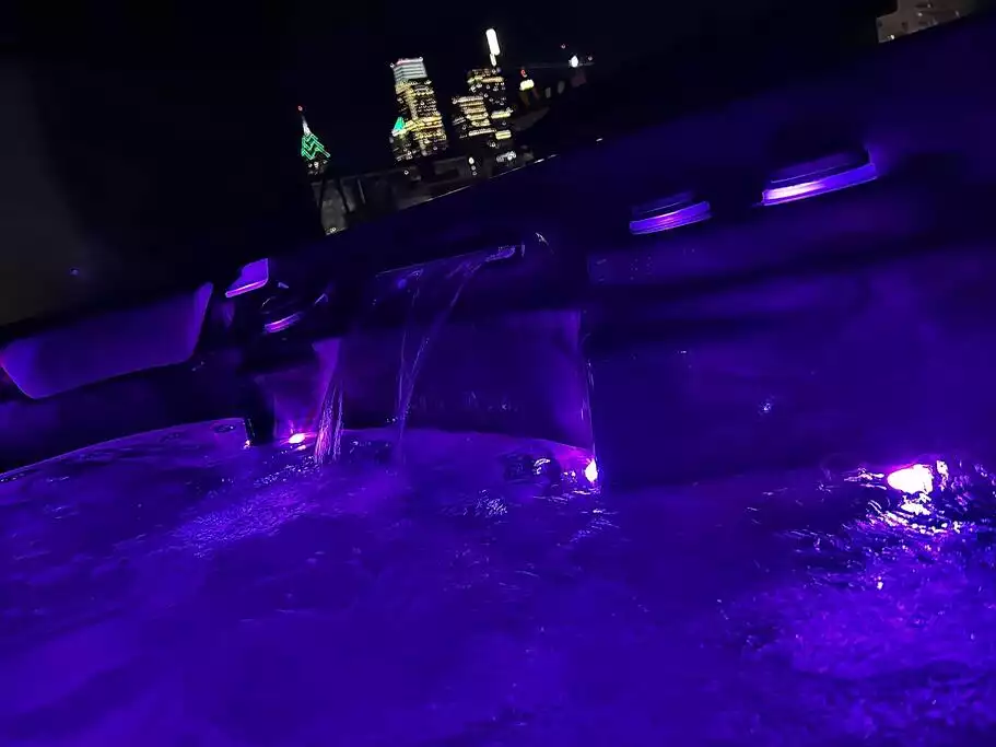 Night view from our roofdeck hot tub