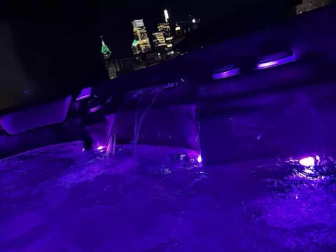 Night view from our roofdeck hot tub