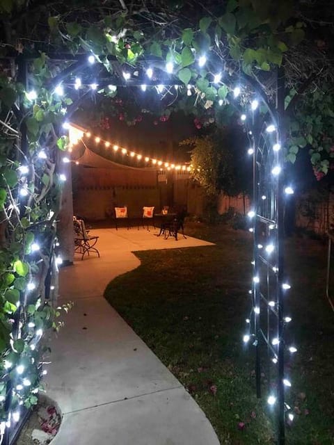 Modern Cottage Hideaway • Magnolia Park • Studios