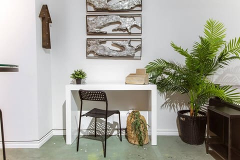 Chic & Cozy Loft | Rogers Place | LRT | Jasper Ave