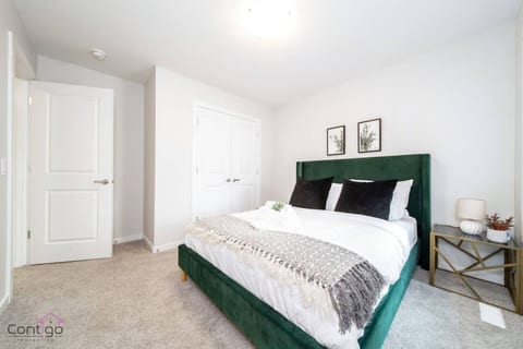 Orchards Retreat | AirCon | Sleeps 10 | Near Airpt