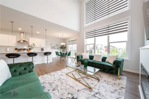 Orchards Retreat | AirCon | Sleeps 10 | Near Airpt