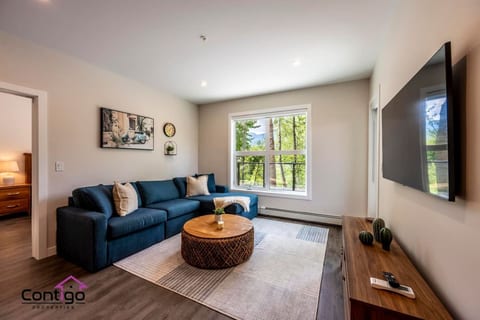 Decked Out | Mtn Views | AC | Big Patio | DT | BBQ