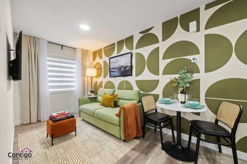 Studio Verde | Bright & Cozy | 4 min to University