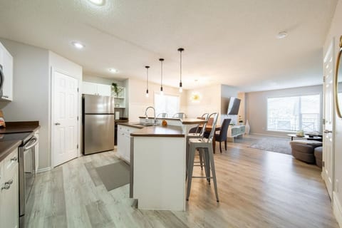 Spacious Lux Escape | Arcade | AC | 5BR | Sleep 10