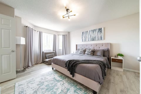 Spacious Lux Escape | Arcade | AC | 5BR | Sleep 10