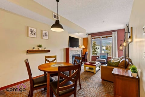 Alpine Luxe | Mtn Views | Pool & Hot Tub | Gym |AC