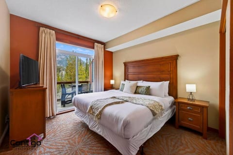 Blackstone Luxe | Sleeps 8 | Pool & Hot Tubs | AC