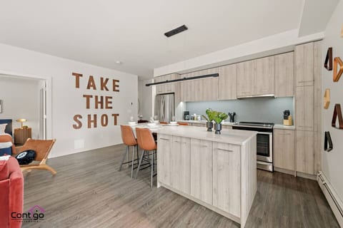 Trendy Boutique Condo | Near University | 5 min DT