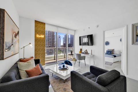 New Listing Promo! W Residence 2BR View & Pool & Spa