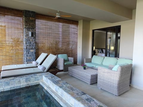Beachfront Suite | Private Pool & Ile aux Cerfs image 4