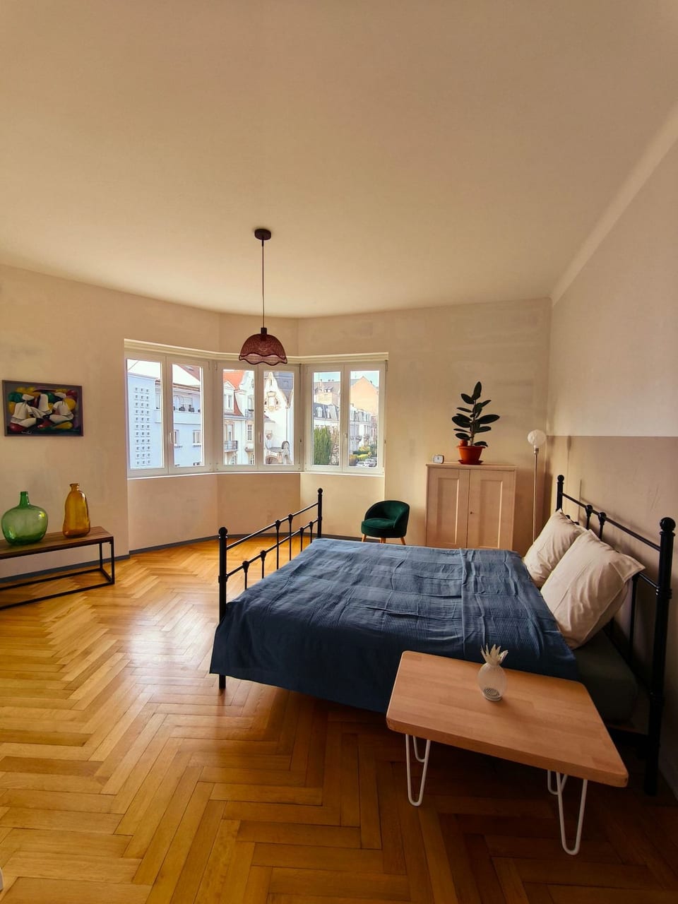 Chic Apartment for Two at Orangerie : 10min center image 1