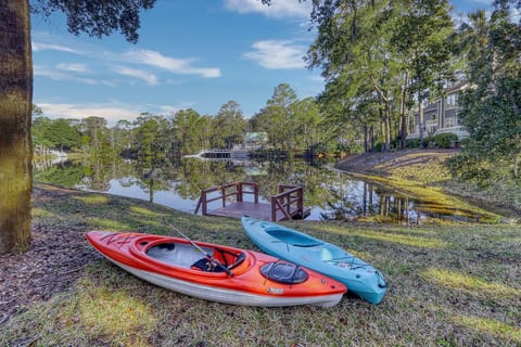 Kayak Rentals (Hilton Head Outfitters): Adventure Awaits – Rent Kayaks Just Up the Street