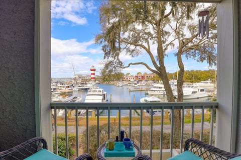 Balcony and Gorgeous View of the Harbour Town Lighthouse