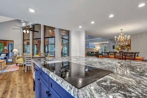 Chef-Ready Kitchen with Modern Amenities & Breakfast Island