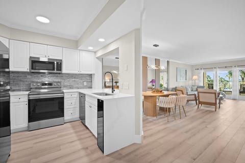 Welcome to MyStay at 235 Shorewood!